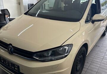 VW Touran 274.000 km 10.890 &euro; Braunschweig 38116