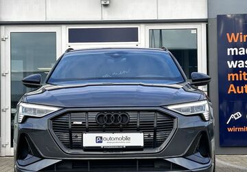Audi e-tron 65.121 km 33.980 &euro; Salzgitter 38229