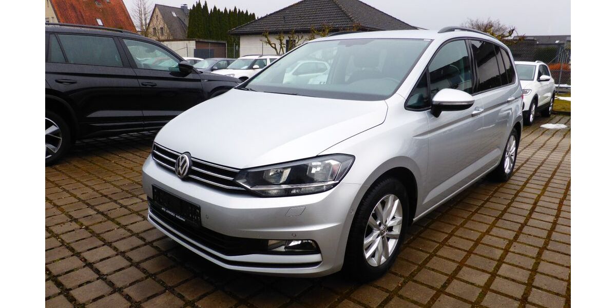 VW Touran 127.500 km 16.890 &euro; Wolfenbüttel 38304