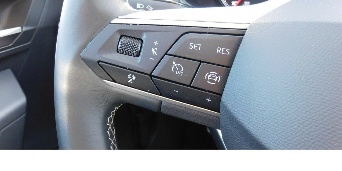 Seat Arona 1.0 Style TSI BMT Klima Navi LED Alu 15.000 km 15.990 &euro; Vordorf 38533