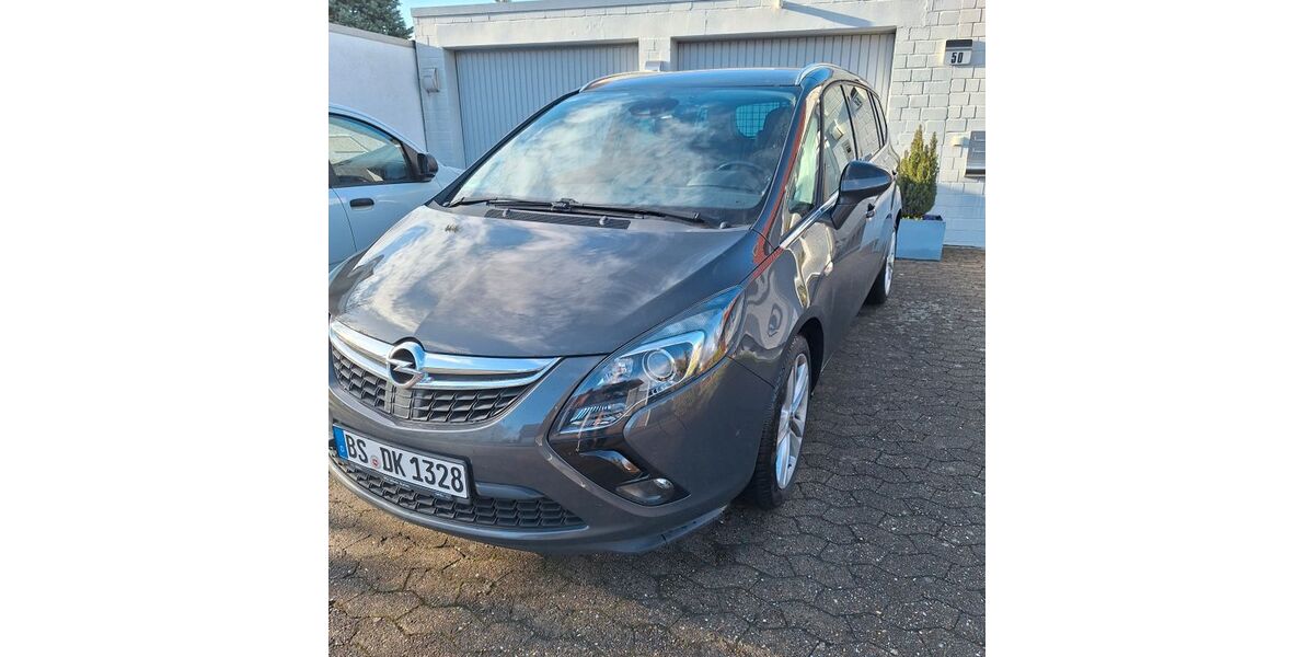 Opel Zafira Tourer 110.000 km 12.700 &euro; Braunschweig 38116