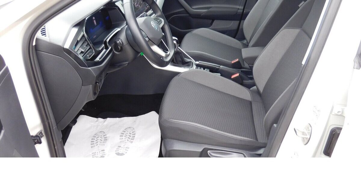 VW Taigo 1.0 TSI BMT Klima Radio Navi Klima 21.300 km 17.390 &euro; Vordorf 38533
