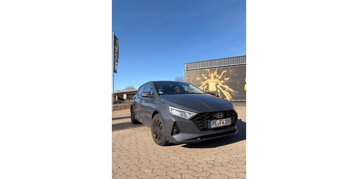 Hyundai i20 44.700 km 11.900 &euro; Sassenburg 38524
