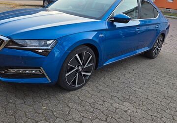 Skoda Superb 61.400 km 25.600 &euro; Braunschweig 38124