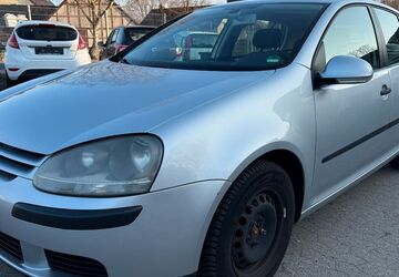 VW Golf 153.000 km 5.700 &euro; Lehre 38165