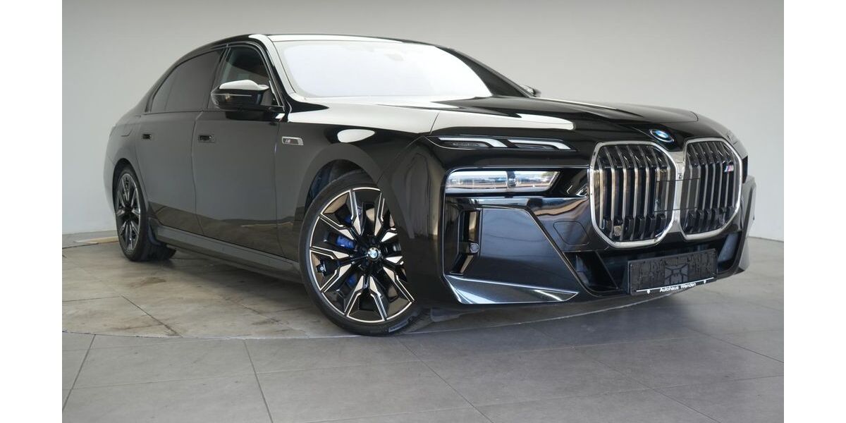BMW i7 65.000 km 92.490 &euro; Braunschweig 38110