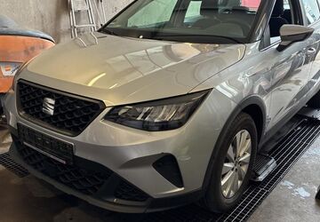 Seat Arona 129.297 km 8.990 &euro; Braunschweig 38122