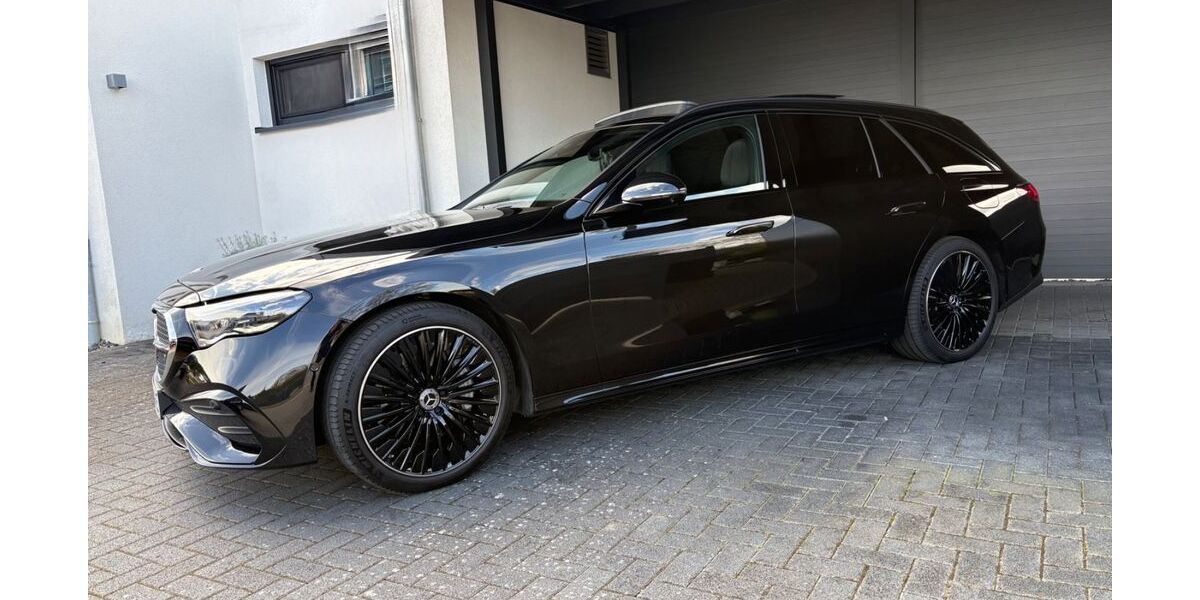 Mercedes-Benz E 300 24.900 km 66.890 &euro; Braunschweig 38102