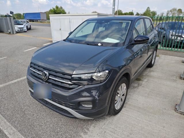 VW T-Cross 143.947 km 13.990 &euro; Braunschweig 38122