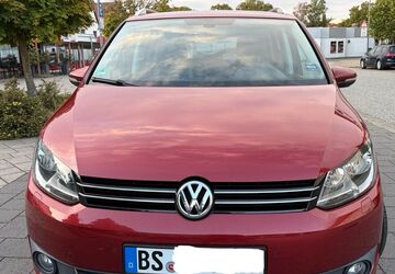 VW Touran 258.200 km 6.200 &euro; Braunschweig 38116