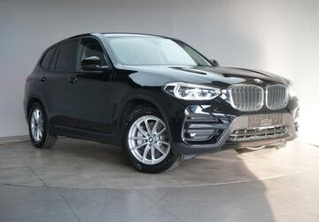 BMW X3 96.000 km 32.490 &euro; Braunschweig 38110