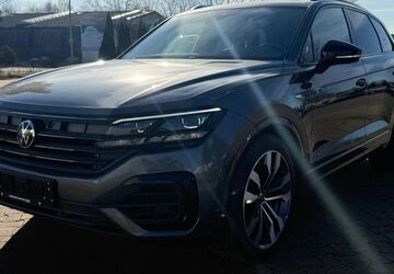 VW Touareg 74.067 km 51.990 &euro; Braunschweig 38122