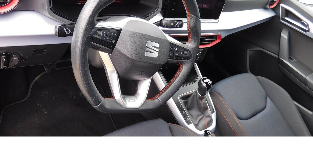 Seat Arona 1.0 FR-Line TSI BMT Navi Klima Alu 10.700 km 16.690 &euro; Vordorf 38533