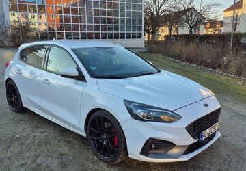 Ford Focus 73.000 km 20.999 &euro; Braunschweig 38106