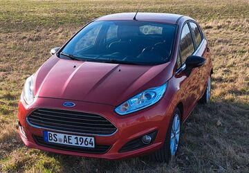 Ford Fiesta 61.400 km 7.400 &euro; Braunschweig 38124