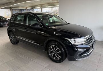 VW Tiguan 75.000 km 20.990 &euro; Braunschweig 38116