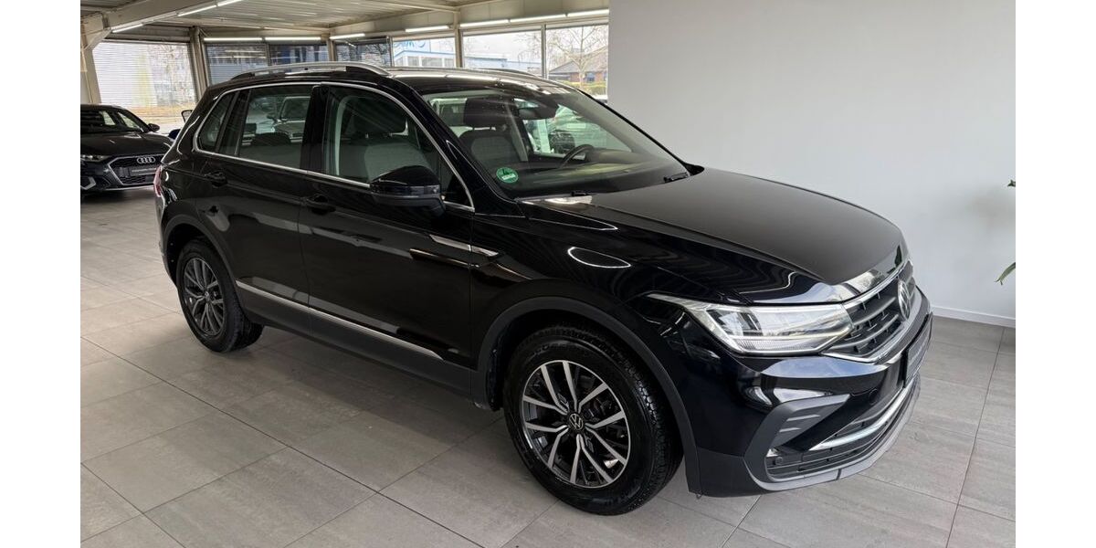 VW Tiguan 75.000 km 20.990 &euro; Braunschweig 38116
