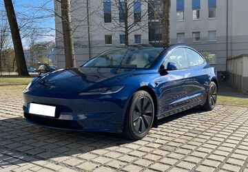Tesla Model 3 28.670 km 41.900 &euro; Wolfsburg 38440