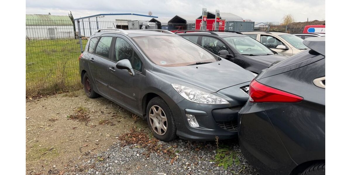 Peugeot 308 248.500 km 1.890 &euro; Salzgitter 38229