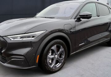 Ford Mustang Mach-E 40.650 km 32.850 &euro; Wolfenbüttel 38302