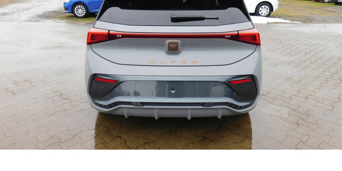Cupra Born Elektrik 1-Gang Automatik Navi Klima Alu 20.000 km 23.690 &euro; Vordorf 38533