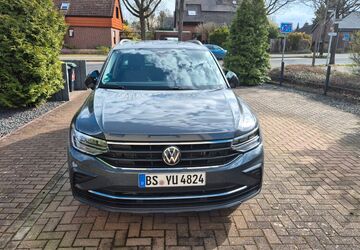 VW Tiguan 32.000 km 29.500 &euro; Braunschweig 38116