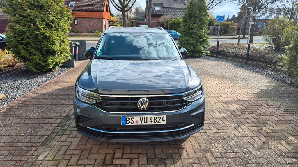 VW Tiguan 32.000 km 29.500 &euro; Braunschweig 38116