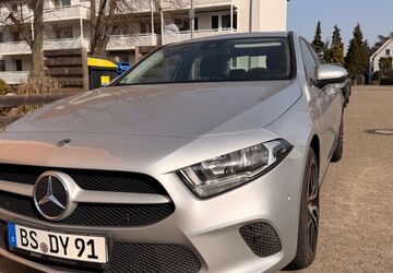 Mercedes-Benz A 180 64.715 km 17.990 &euro; Braunschweig 38110