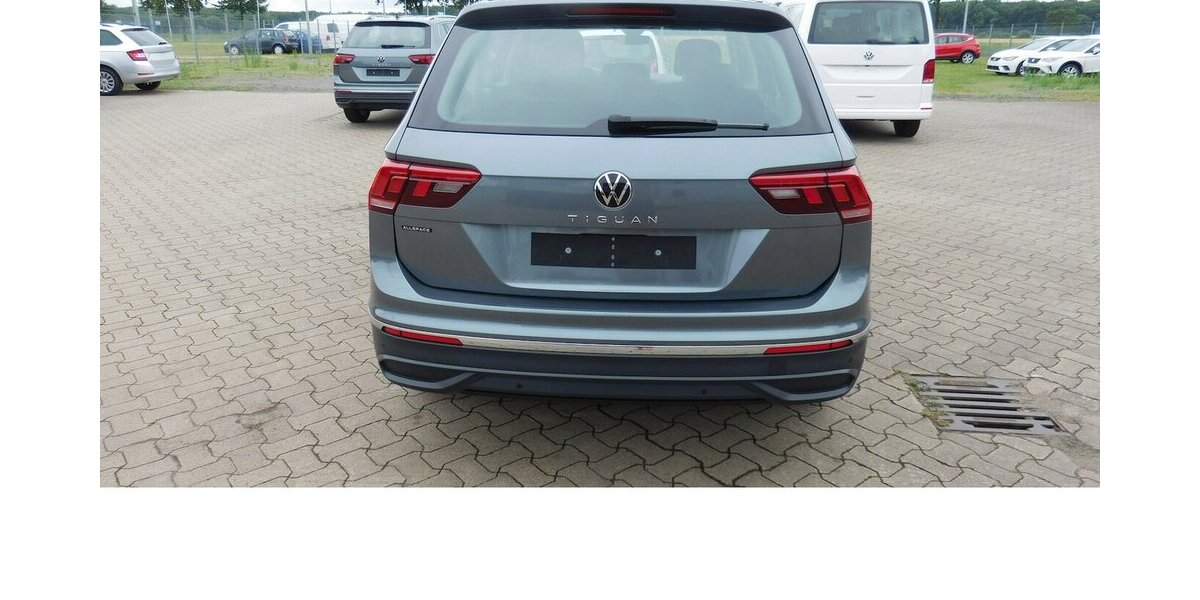 VW Tiguan Allspace 1.5 TSI Life 7 Sitze Navi DSG 30.500 km 28.990 &euro; Vordorf 38533