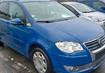 VW Touran 159.000 km 5.999 &euro; Braunschweig 38106