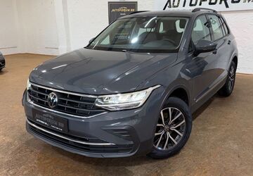 VW Tiguan 64.400 km 27.490 &euro; Braunschweig Wenden 38110