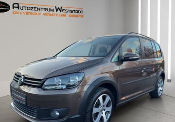 VW Touran 85.838 km 14.999 &euro; Braunschweig 38120