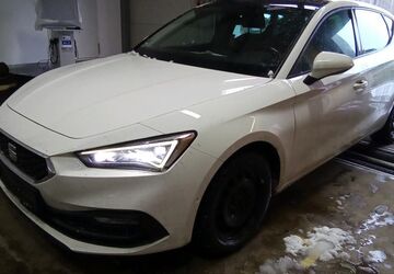 Seat Leon 96.889 km 17.990 &euro; Cremlingen 38162