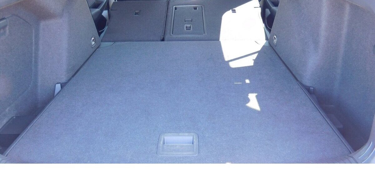 VW Golf Variant VIII 1.0 Life TSI Navi Klima Alu 16.700 km 18.390 &euro; Vordorf 38533