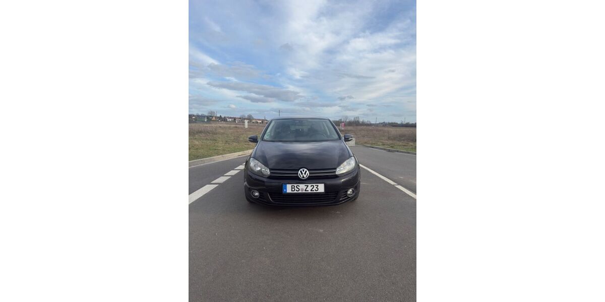 VW Golf 154.000 km 5.000 &euro; Braunschweig 38122