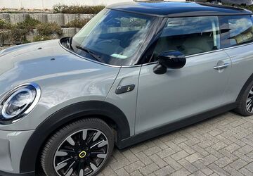 Mini Cooper SE 36.000 km 18.750 &euro; Lehre 38165