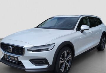 Volvo V60 Cross Country 15.275 km 48.490 &euro; Braunschweig 38114
