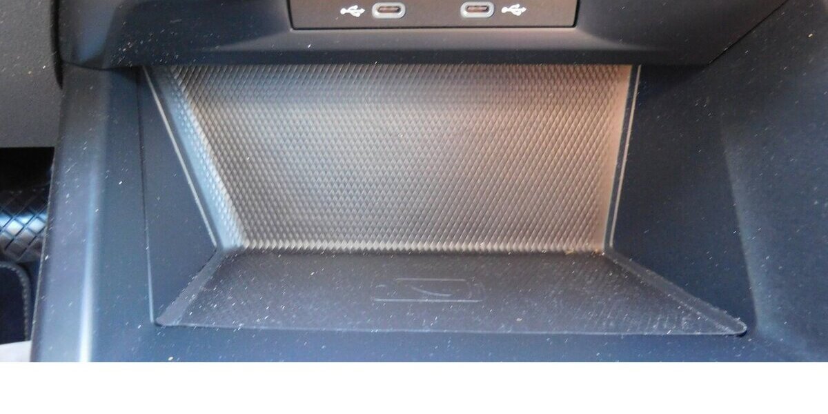 VW Golf Variant VIII 1.0 Life TSI Navi Klima Alu 16.700 km 18.390 &euro; Vordorf 38533