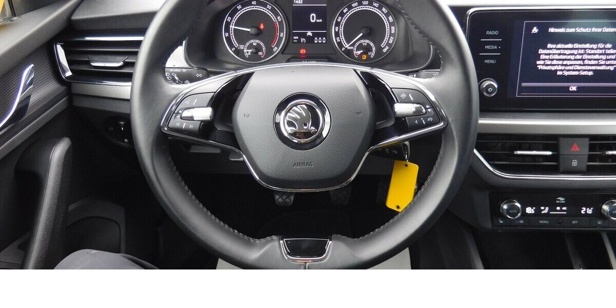 Skoda Kamiq 1.0 Ambition Clever TSI BMT Navi Klima 21.200 km 18.390 &euro; Vordorf 38533