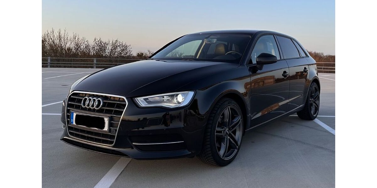 Audi A3 167.700 km 13.500 &euro; Wolfsburg 38448