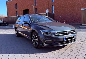 VW Passat Variant 99.000 km 19.699 &euro; Peine 31224