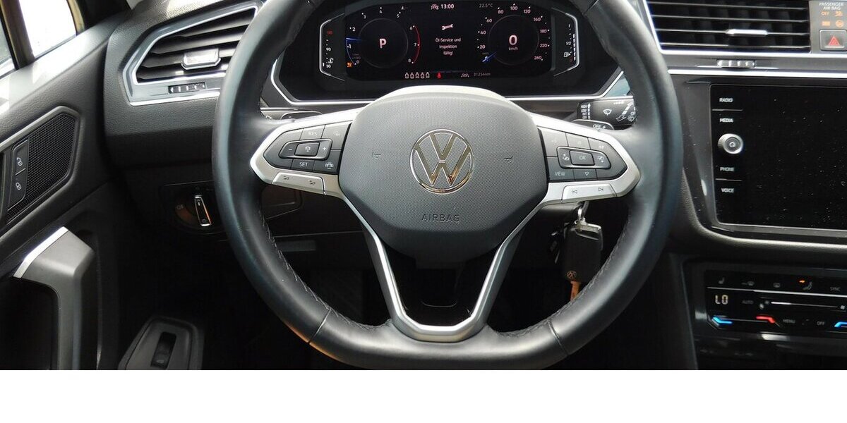VW Tiguan Allspace 1.5 TSI Life 7 Sitze Navi DSG 31.300 km 28.390 &euro; Vordorf 38533