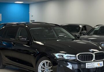 BMW 330 131.722 km 23.979 &euro; Peine 31228