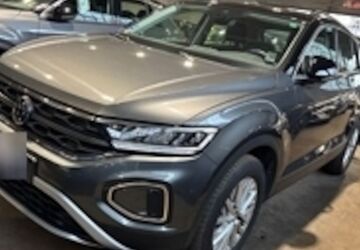VW T-Roc 16.500 km 23.490 &euro; Braunschweig 38114