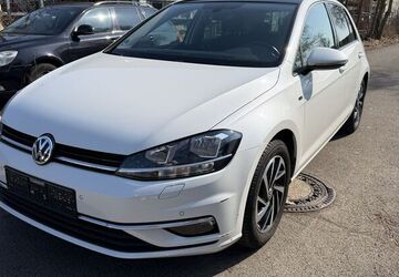 VW Golf 48.821 km 16.990 &euro; Braunschweig 38112