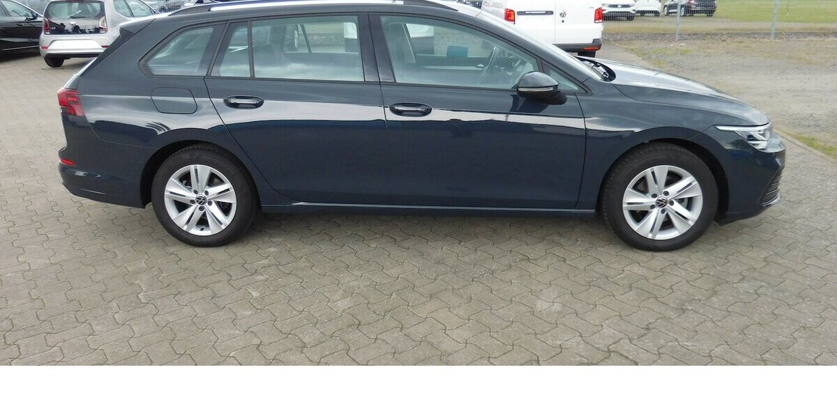 VW Golf Variant VIII 1.5 TSI Life Navi Klima Alu 29.300 km 20.690 &euro; Vordorf 38533
