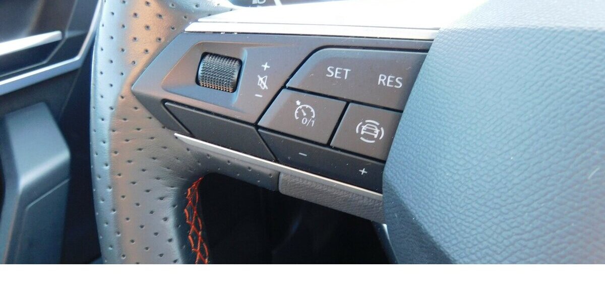 Seat Arona 1.0 FR-Line TSI BMT Navi Klima Alu 20.400 km 17.990 &euro; Vordorf 38533