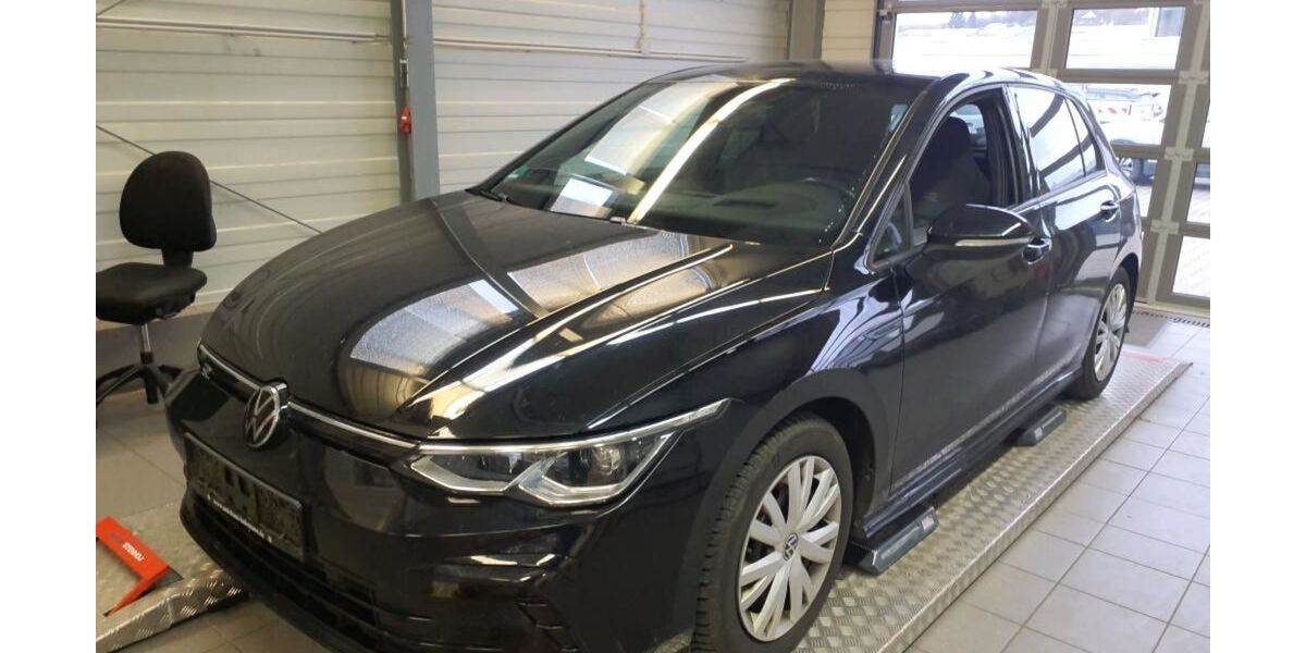 VW Golf 94.000 km 26.890 &euro; Braunschweig 38114