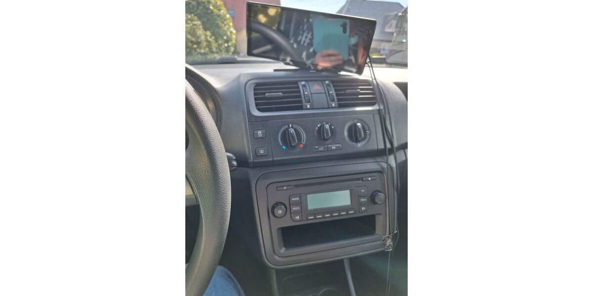 Skoda Fabia 83.100 km 5.100 &euro; Wolfsburg 38446