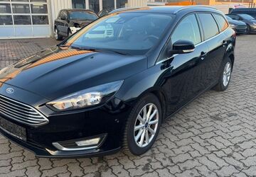 Ford Focus 122.000 km 9.990 &euro; Salzgitter 38229